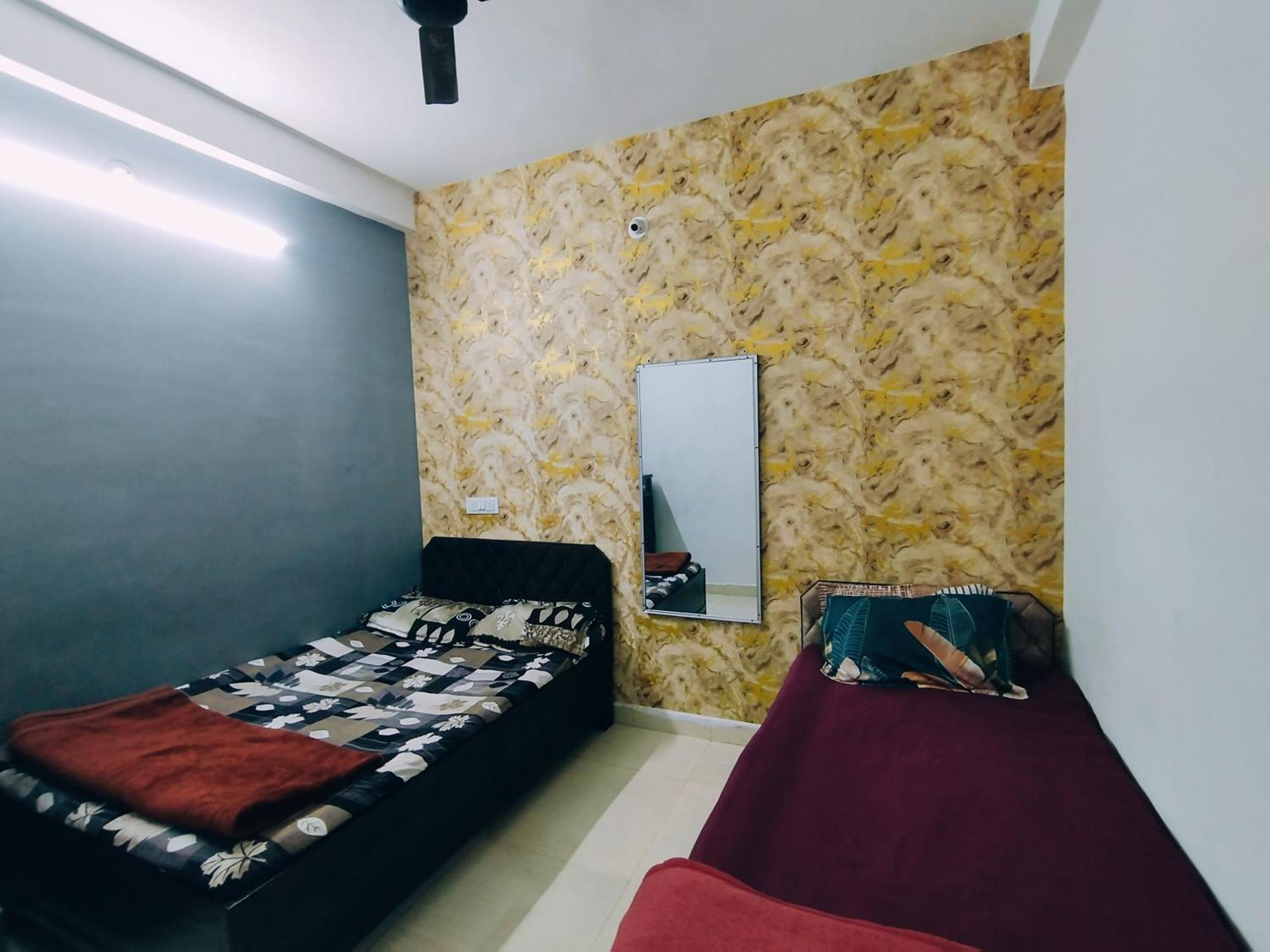Kalpeshwar Homestay Ujjain Værelse billede